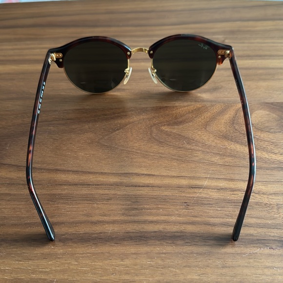 Ray-Ban Clubround Classic Sunglasses - Picture 9 of 14